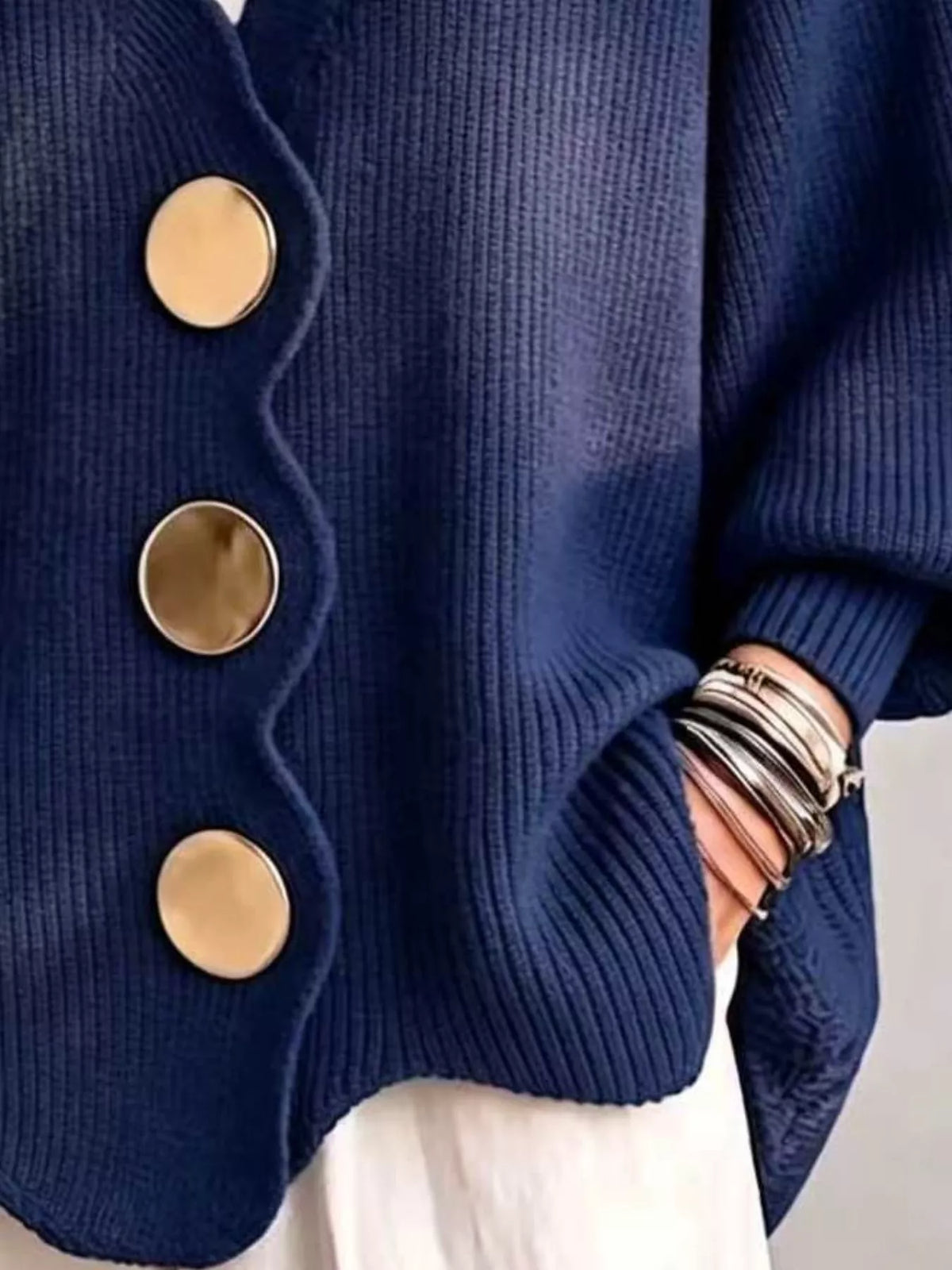 Plus Size Scalloped-Edge Oversized Cardigan
