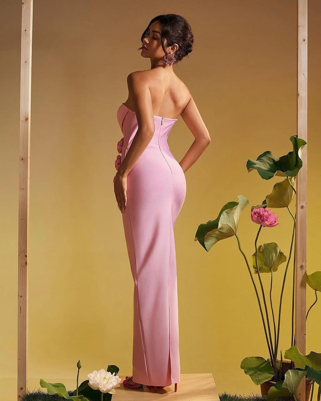 Strapless flower bandage dress