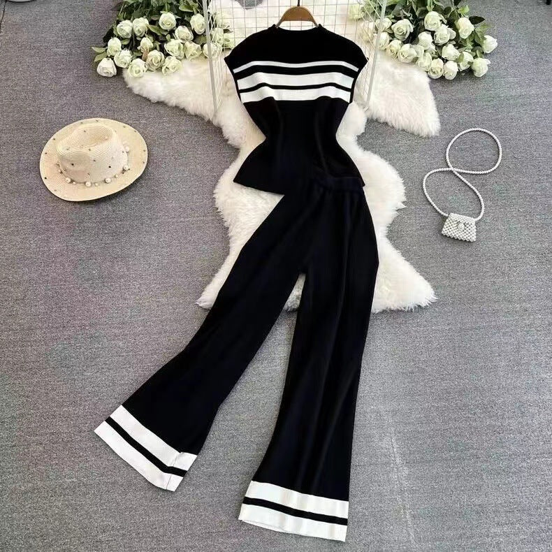 Two piece knitted pants set