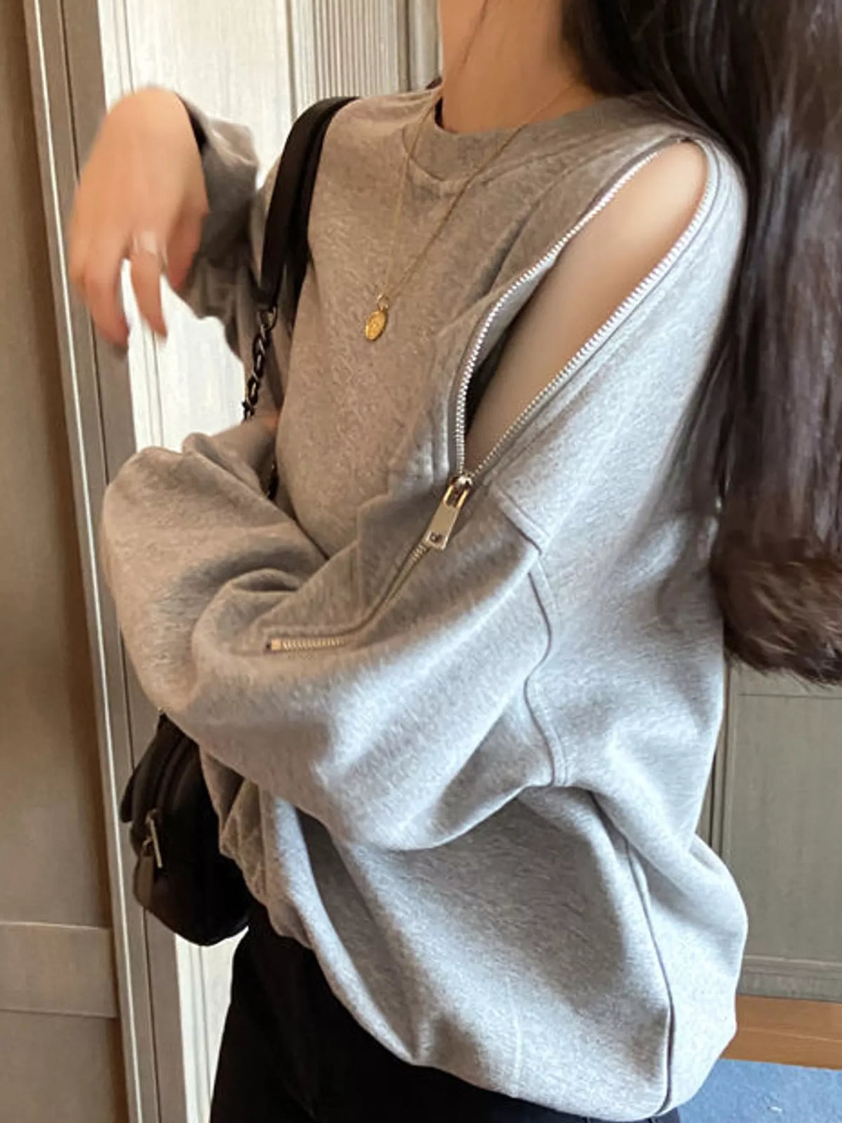 Cold-shoulder sweatshirt, view 4