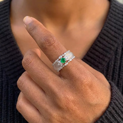 Zircon geometric ring, view 4