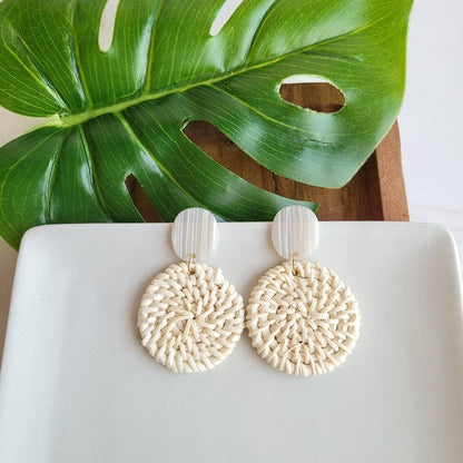 Light Rattan Seashell Dominica Earrings
