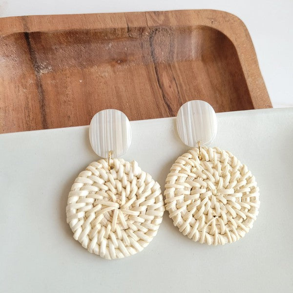 Light Rattan Seashell Dominica Earrings