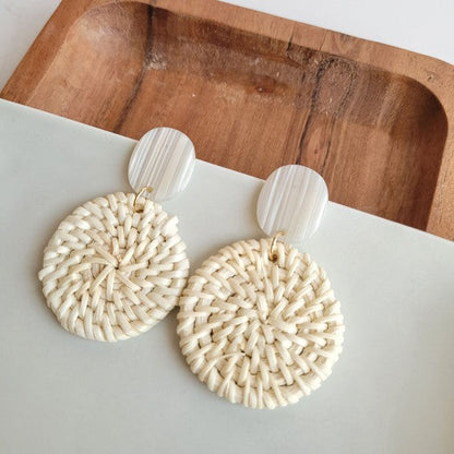 Light Rattan Seashell Dominica Earrings