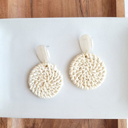 Light Rattan Seashell Dominica Earrings