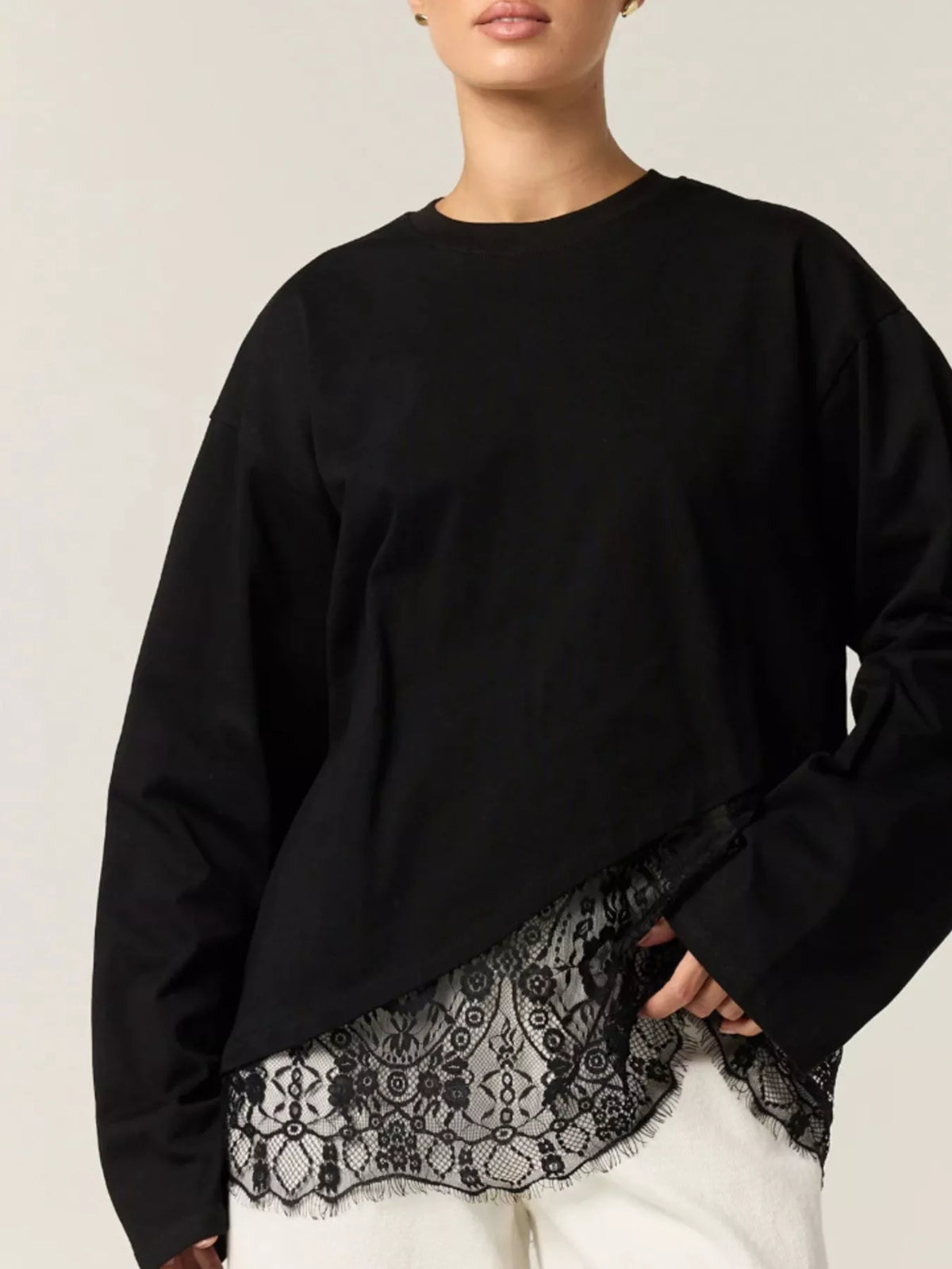 Long-Sleeve T-Shirt with Asymmetric Lace Hem