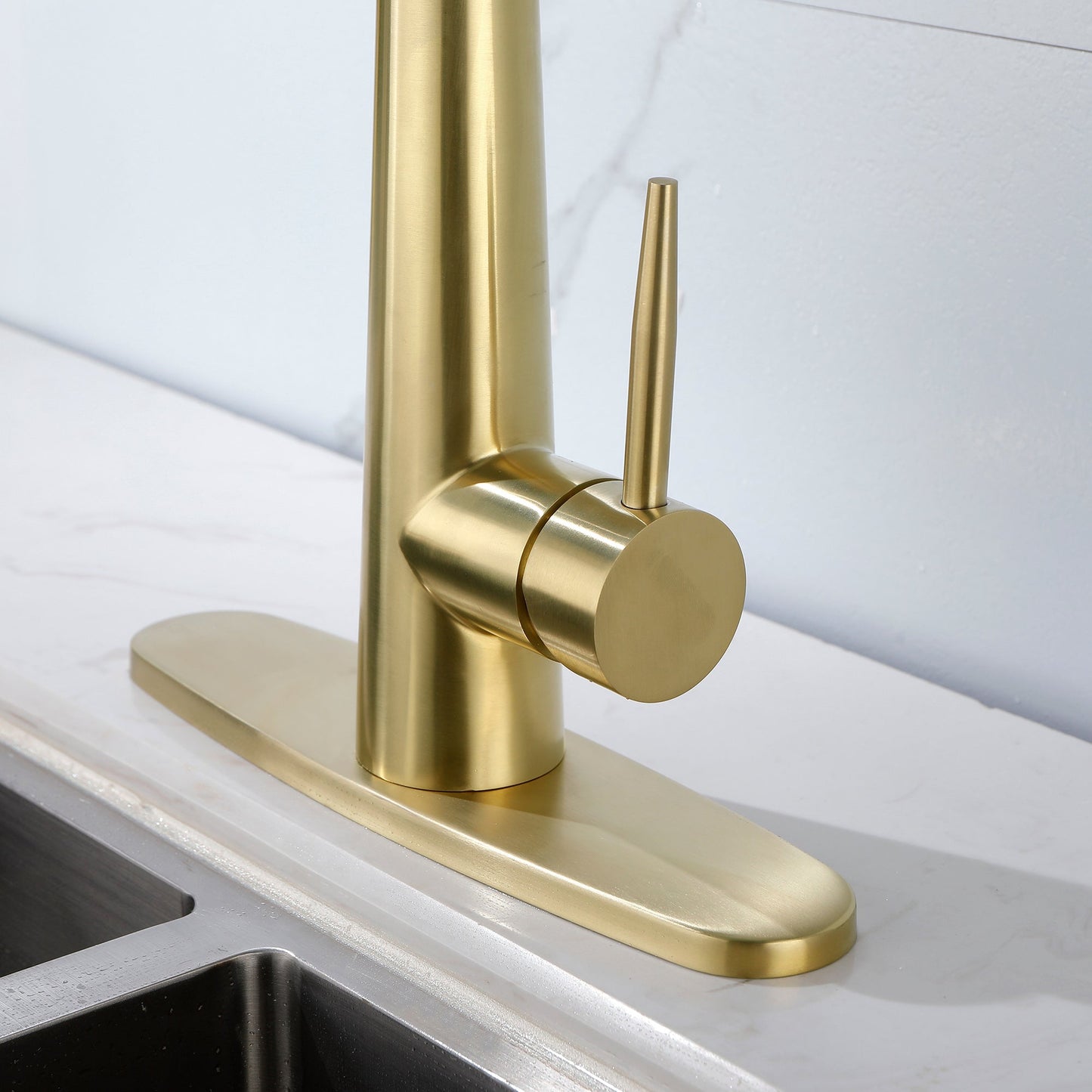 Gold Kitchen Faucets with Pull Down Sprayer