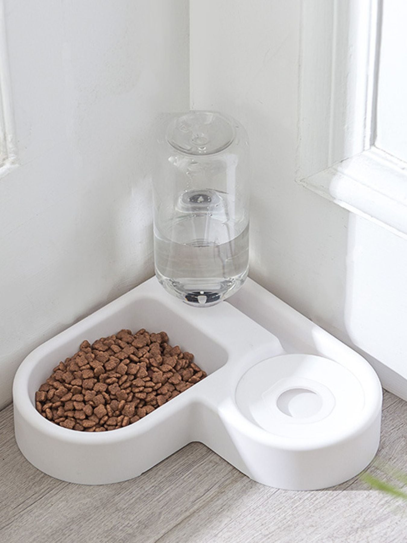 Automatic Water Refilling Pet Bowls