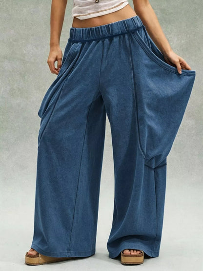 Oversized Wide-Leg Cargo Pants