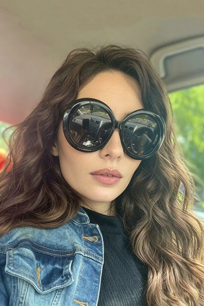 Lightweight oversized round sunglasses for beach days