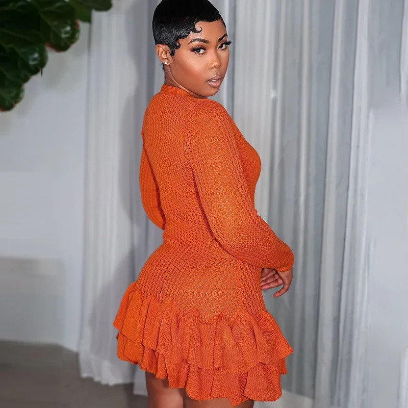 Edge deep V-neck long sleeved dress