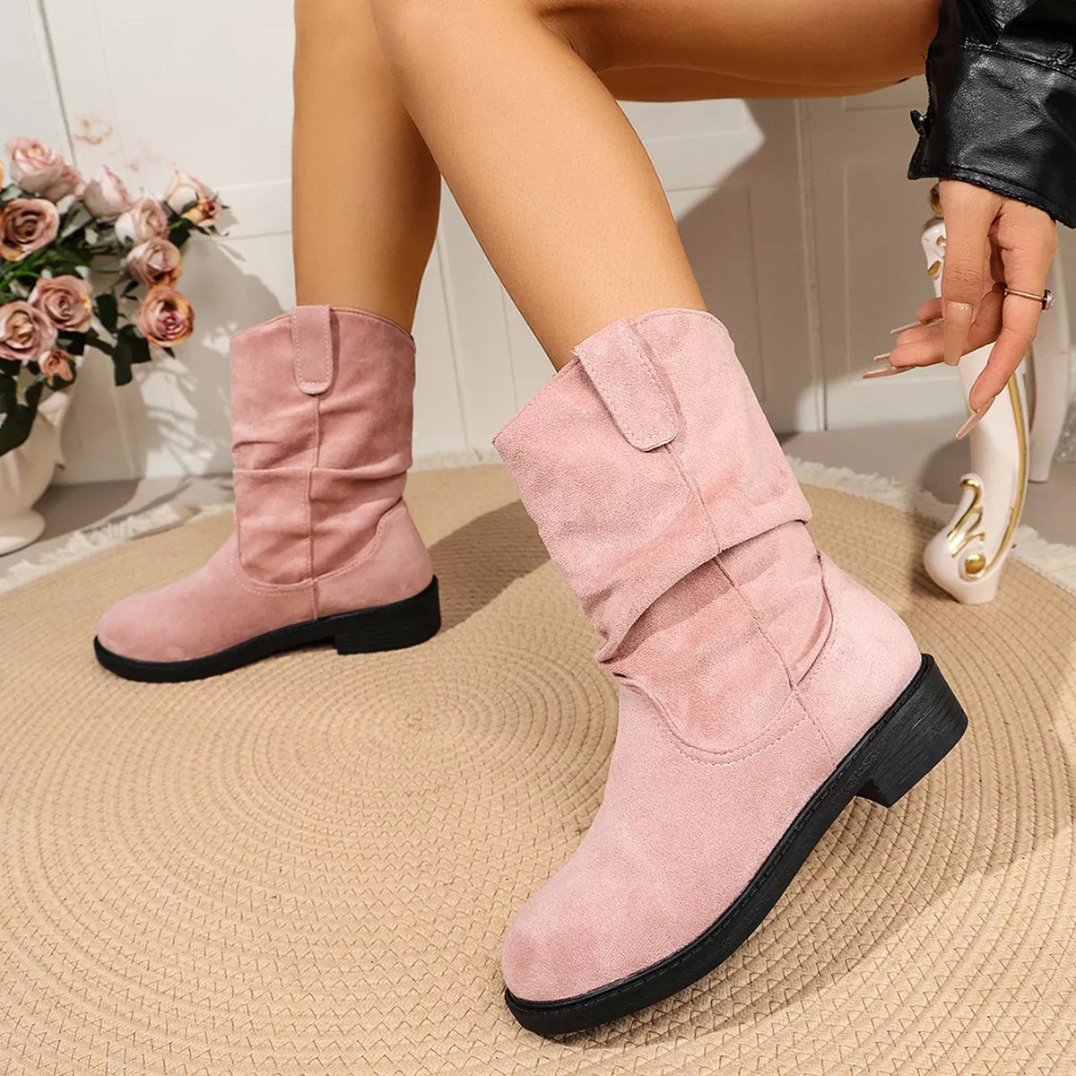 Round Toe Slouchy Boots