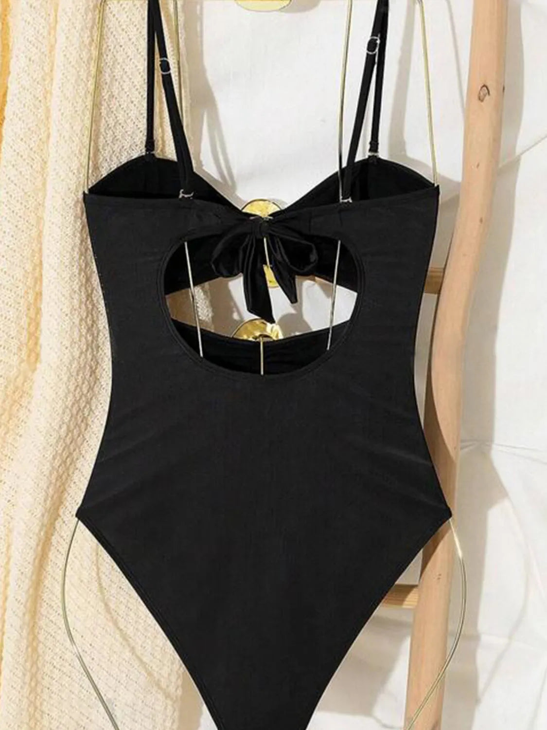Sweetheart Neck One-Piece Swimwear