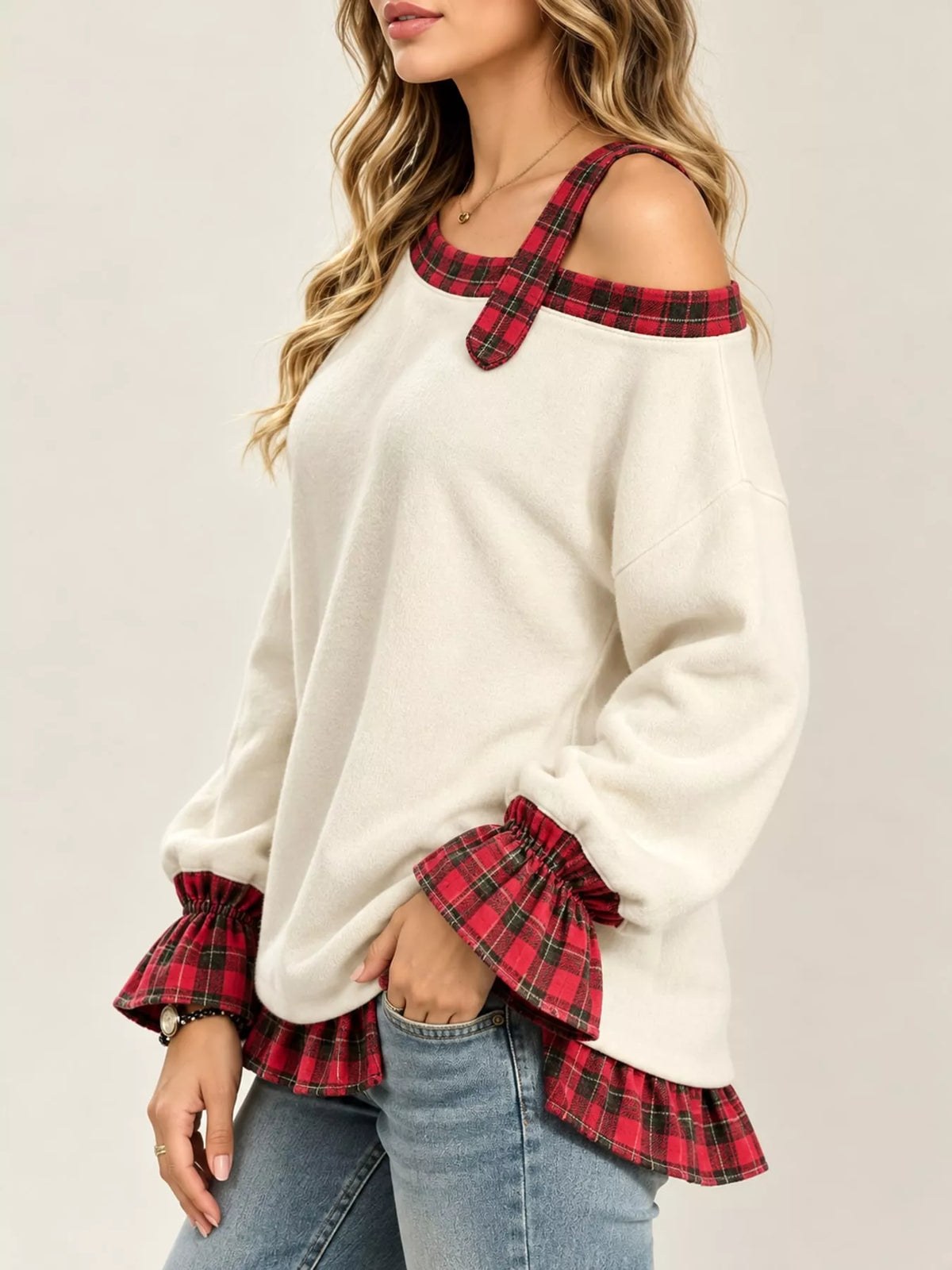 Curvy women's plaid pullover, view 3