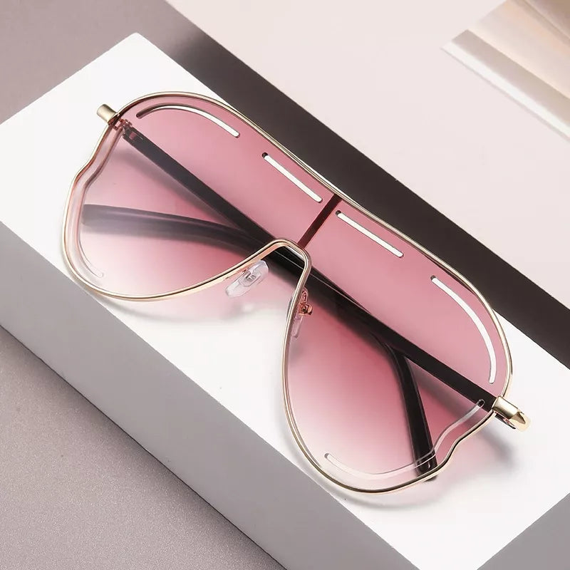 Oversized metal aviator sunglasses in Dusty Pink
