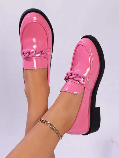 Round Toe Chain Detail Loafers