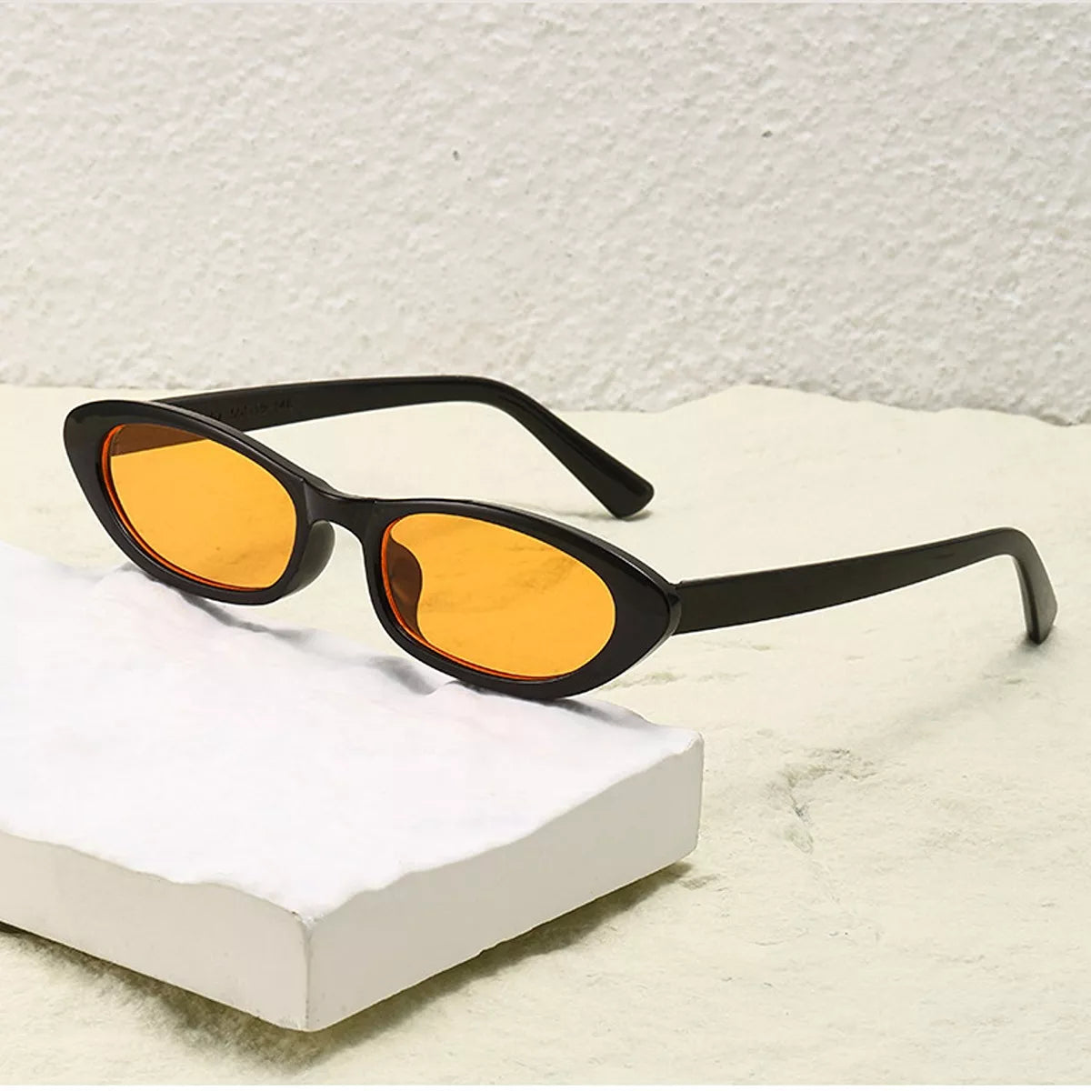 Vintage Oval Frame Sunglasses