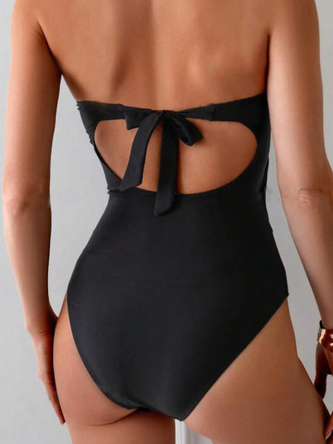 Sweetheart Neck One-Piece Swimwear