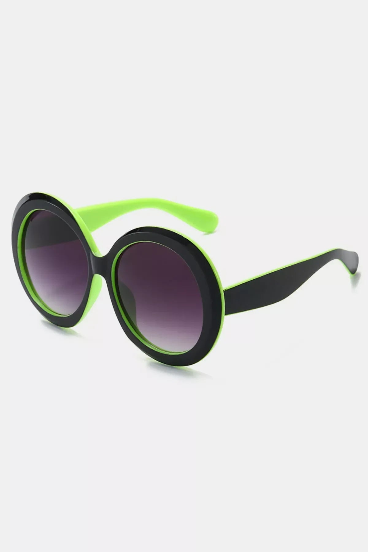 Oversized round sunglasses in Style E