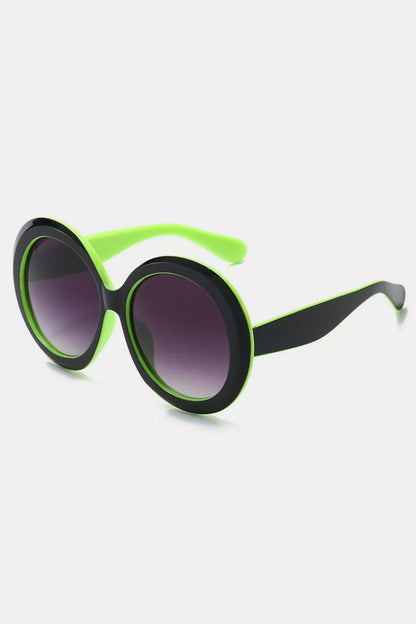 Oversized round sunglasses in Style E