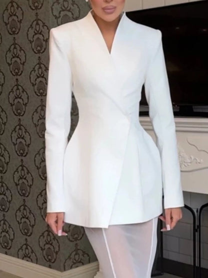 Slim-Fit Structured Waist Blazer