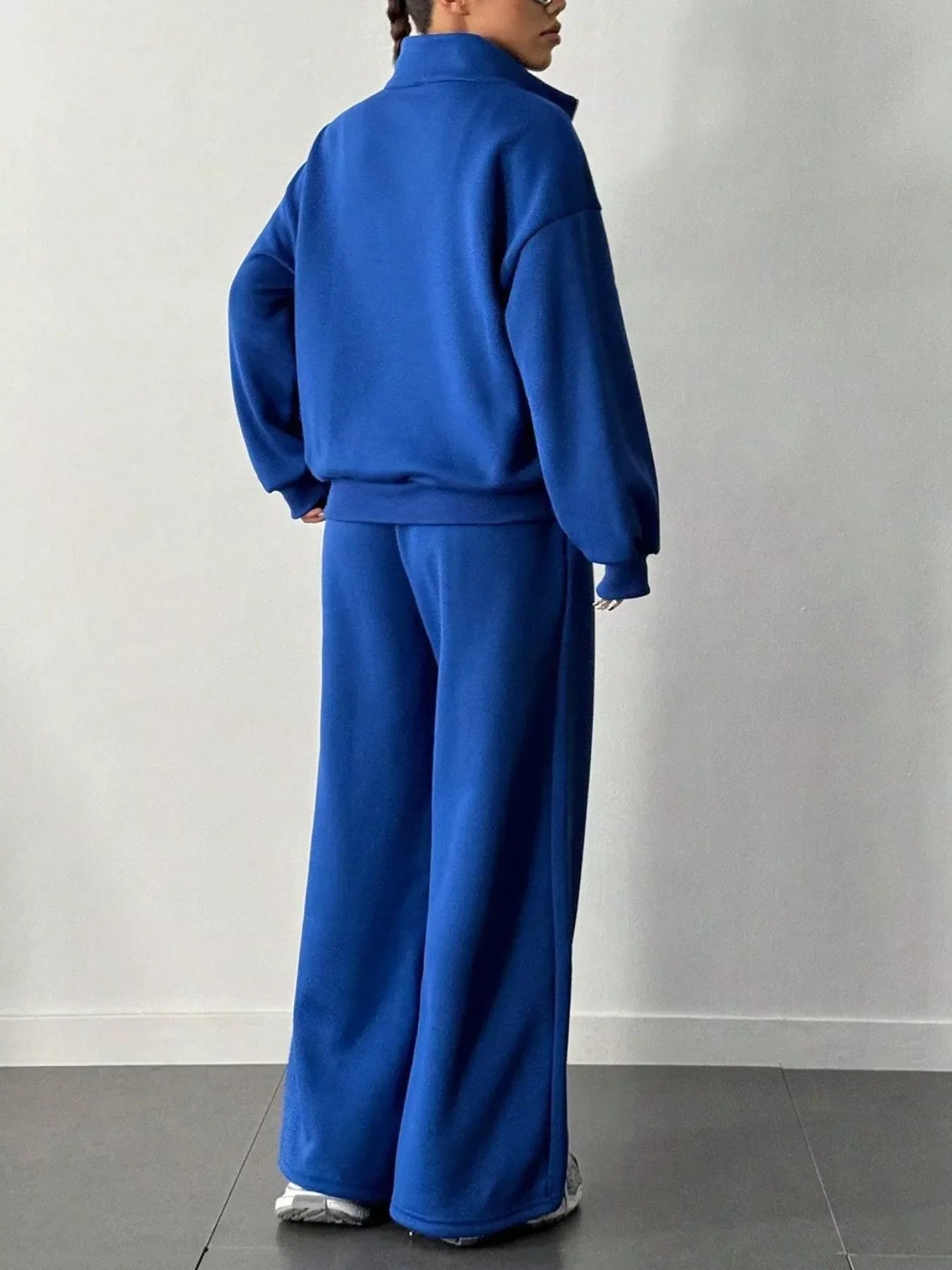 Sweatshirt and Pants Set