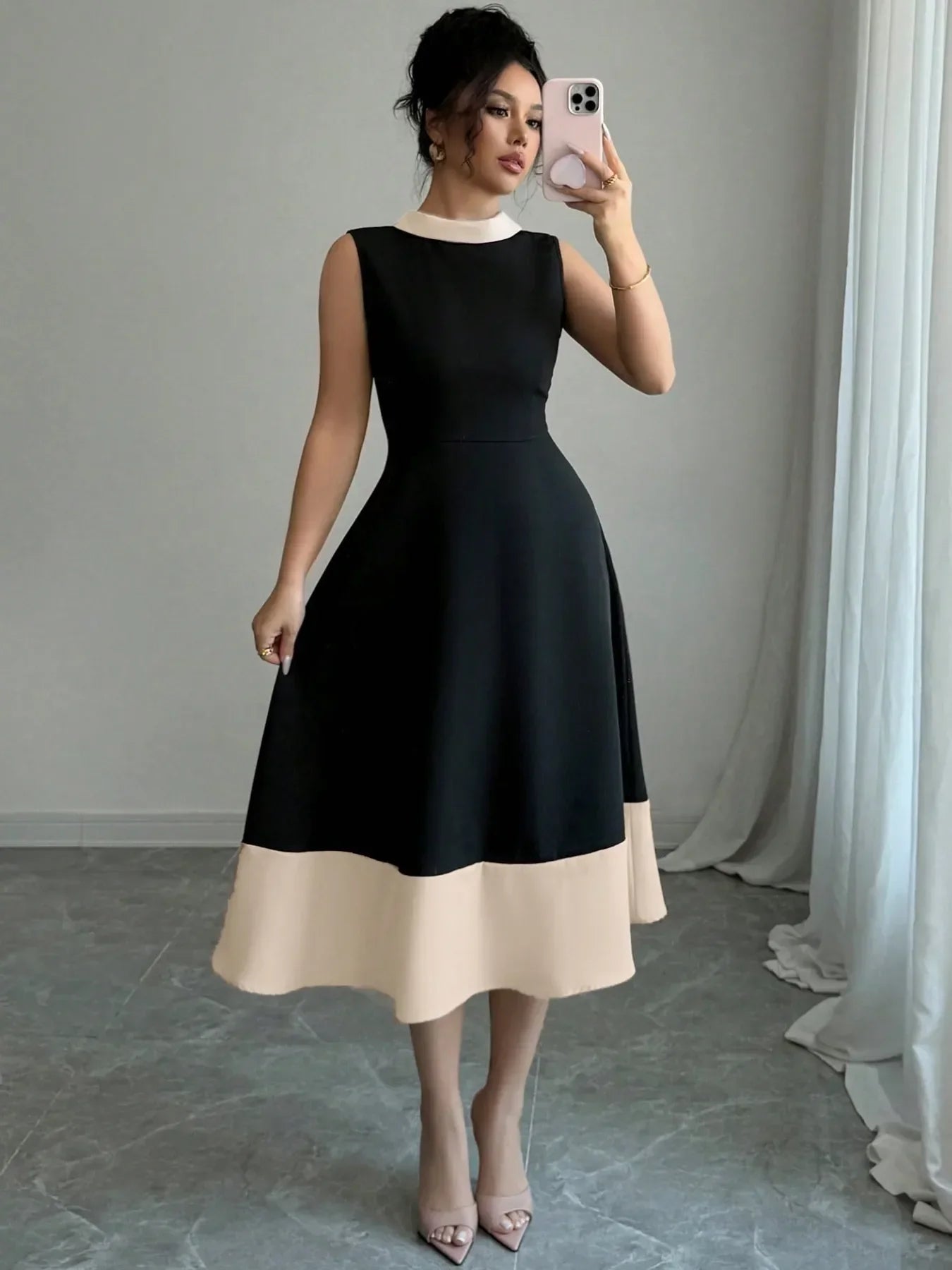 Contrast Trim Sleeveless Midi Dress