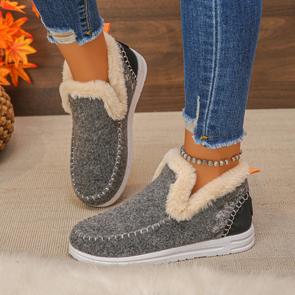 Fleece-Lined Round Toe Ankle Boots