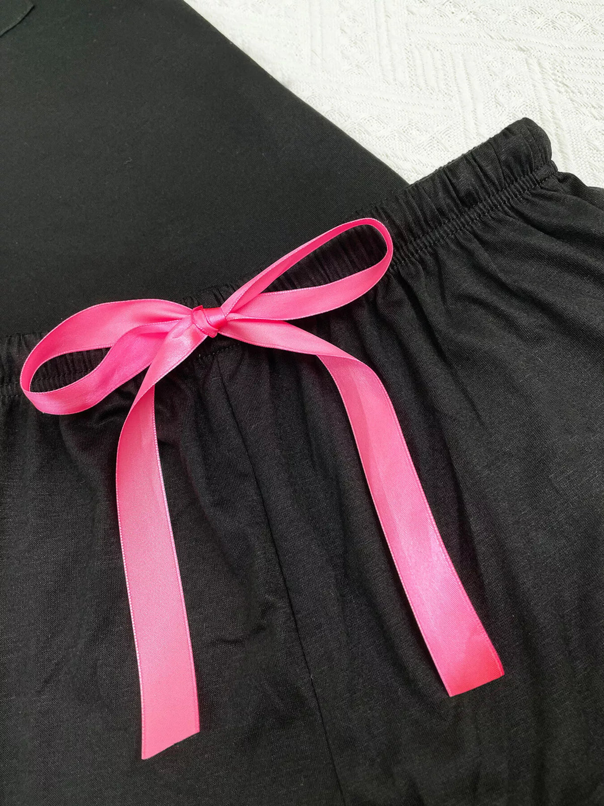 Piped shirt and ruffle shorts set in Black, size XL