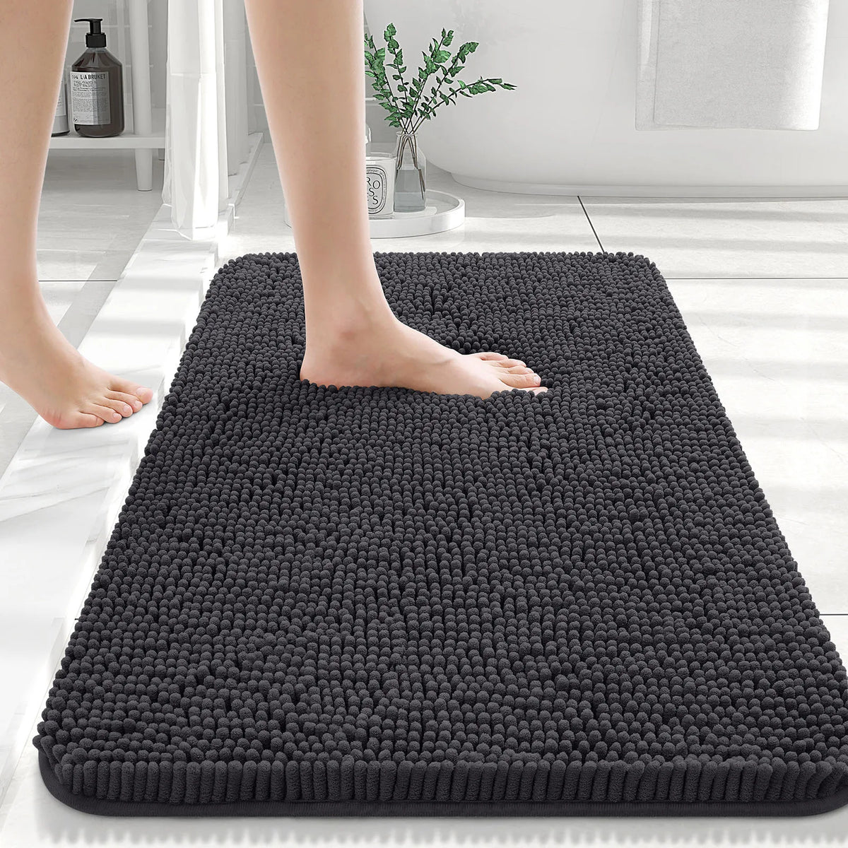 Shaggy bath rug, view 7