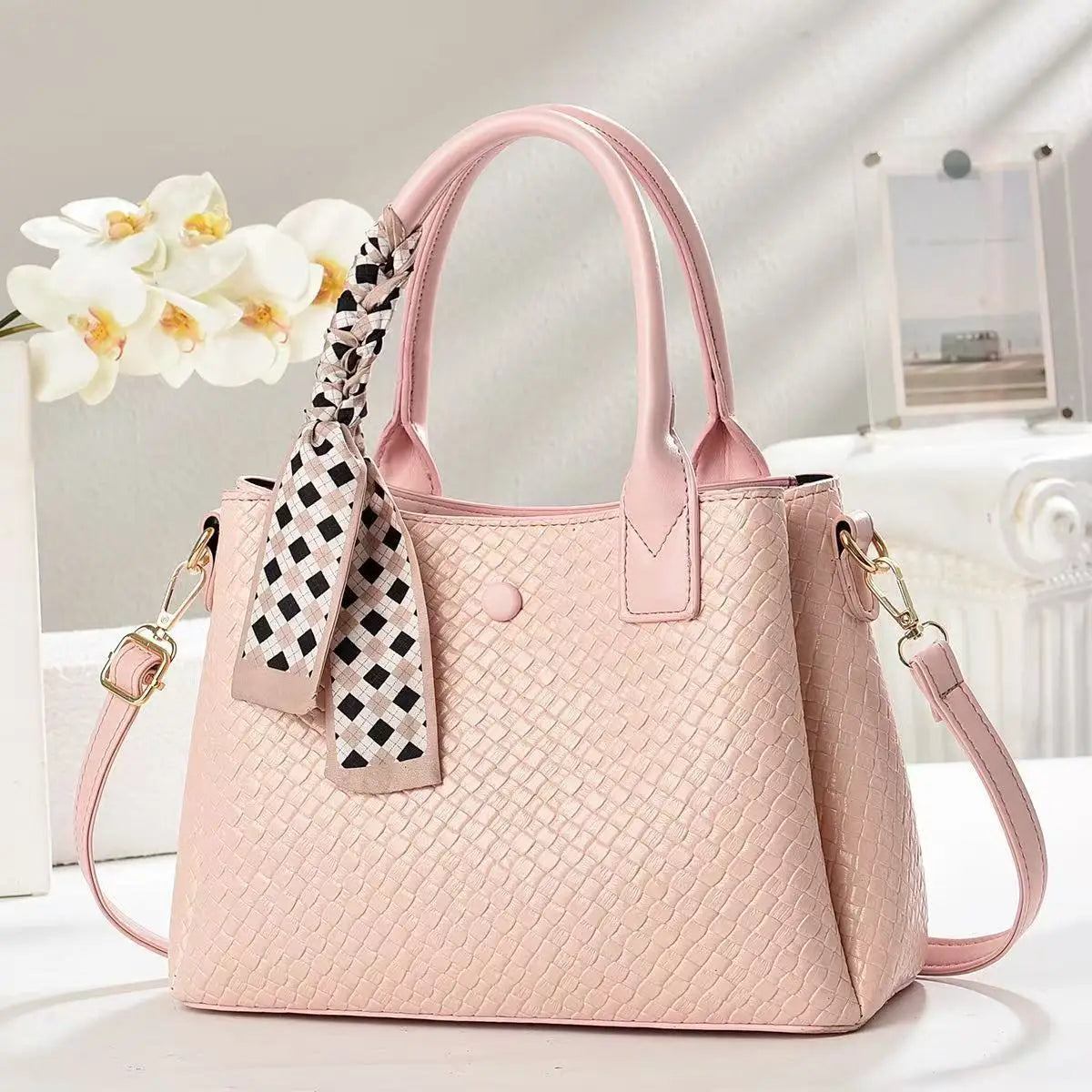 Trendy and Fashionable Handbag
