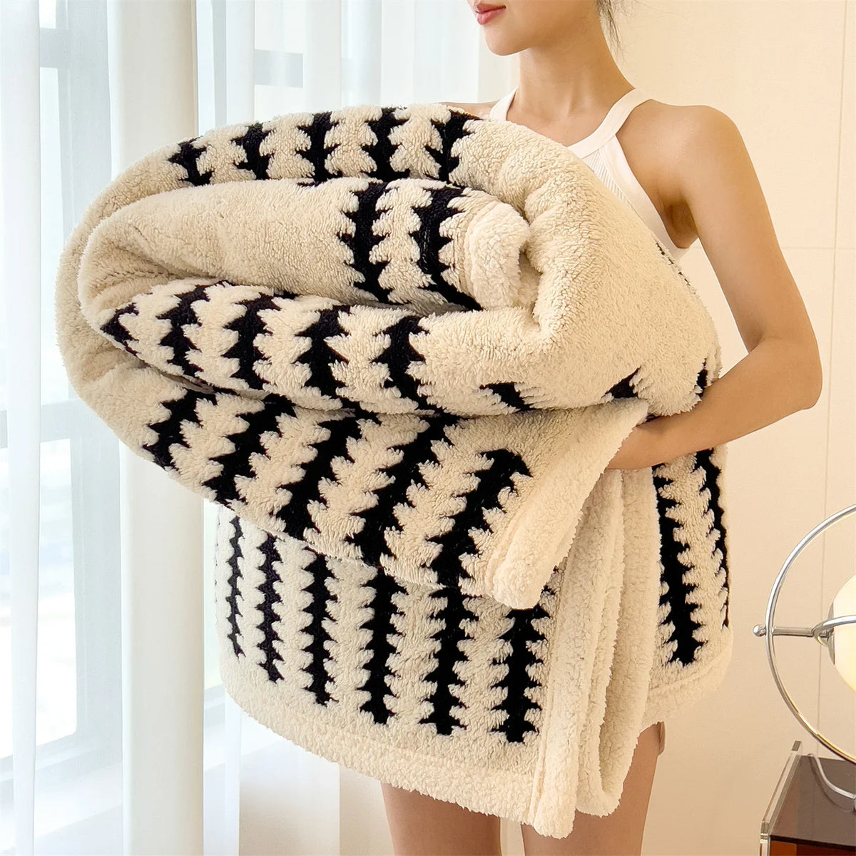 Sherpa fleece blanket, view 3