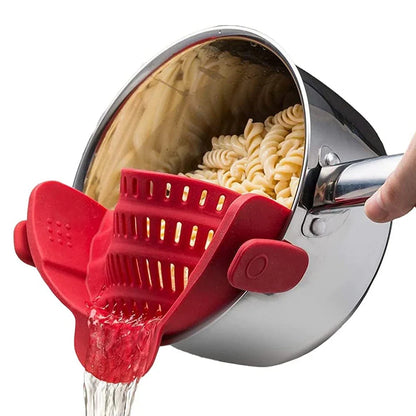 Silicone clip-on colander in Red