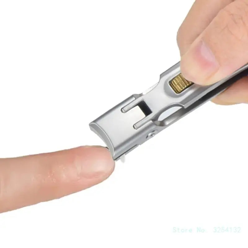 Mess Free nail Clipper