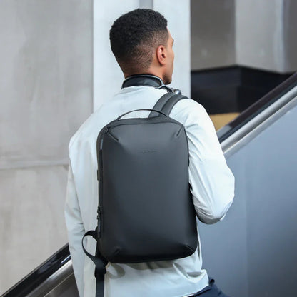 Slim men's laptop backpack, view 2