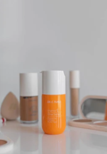 DR. C. TUNA VITAMIN C GLOW SERUM
