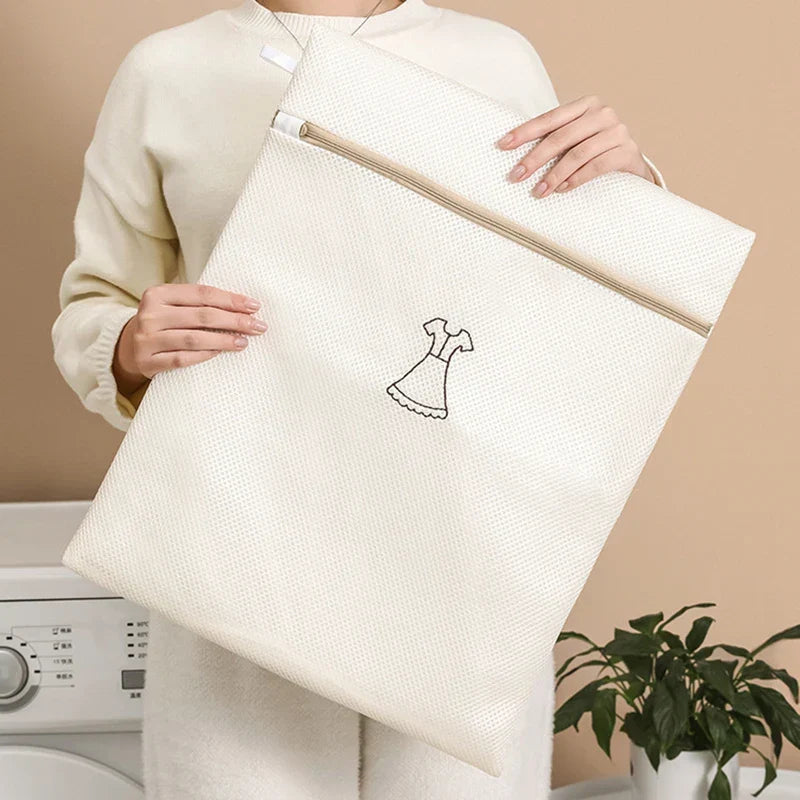 Mesh laundry bag, view 4
