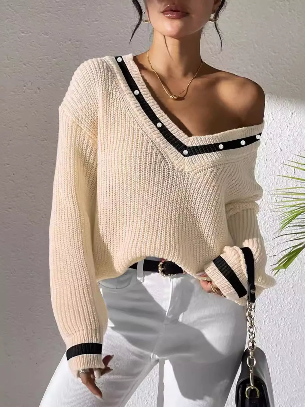 Pearl-trim V-neck sweater, view 3
