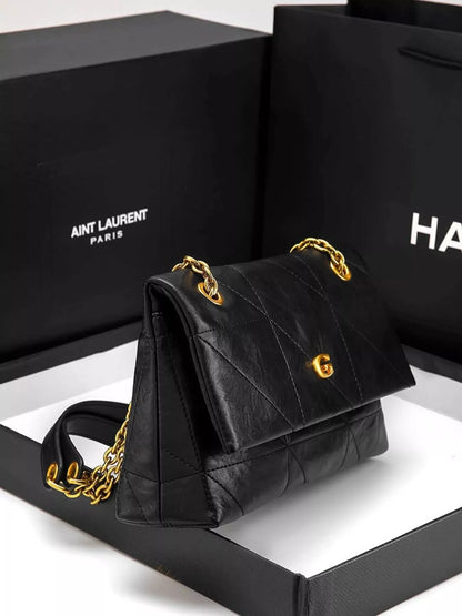 Quilted chain-strap shoulder bag, view 7