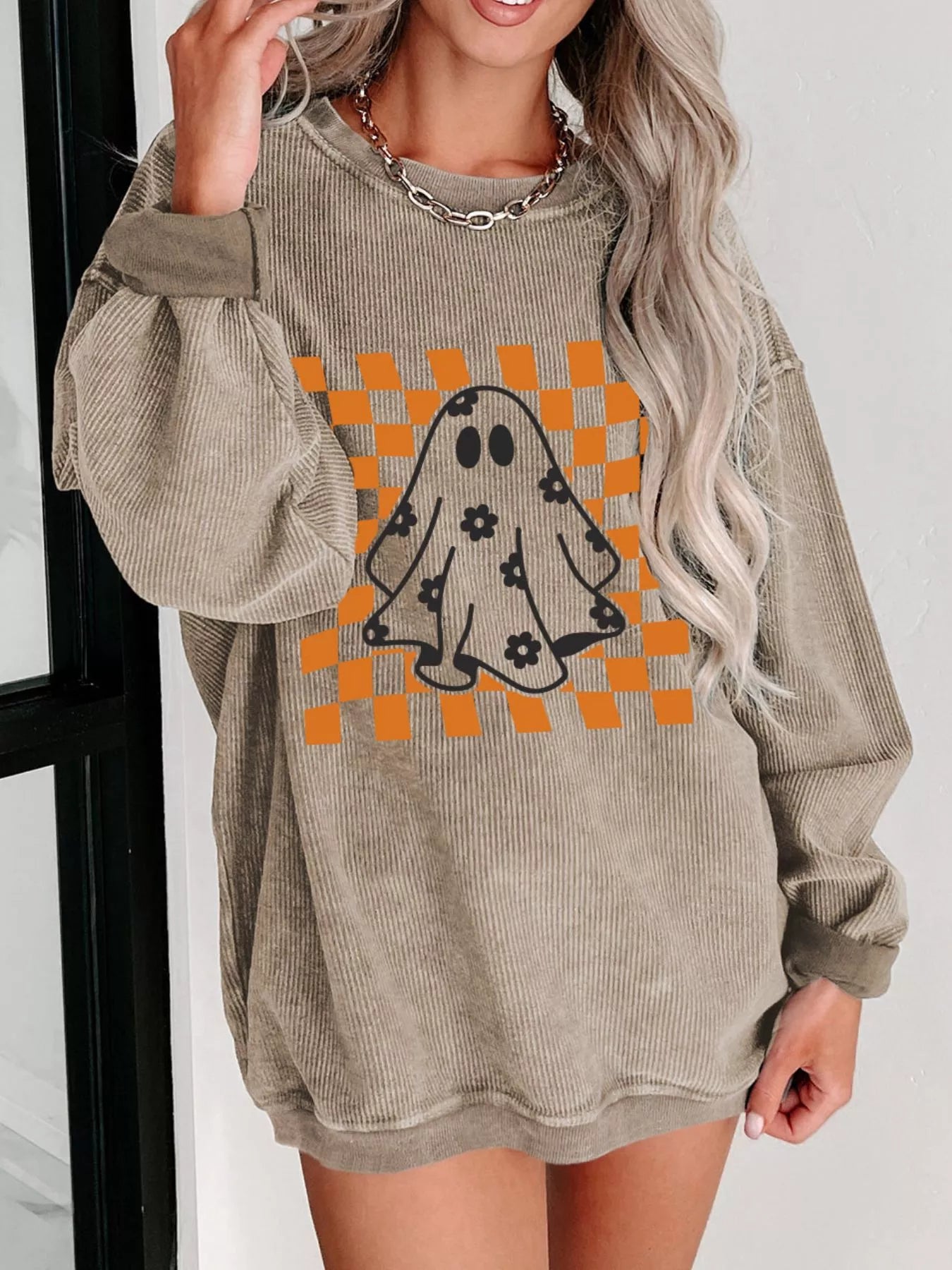 Halloween Ghost Graphic Sweatshirt