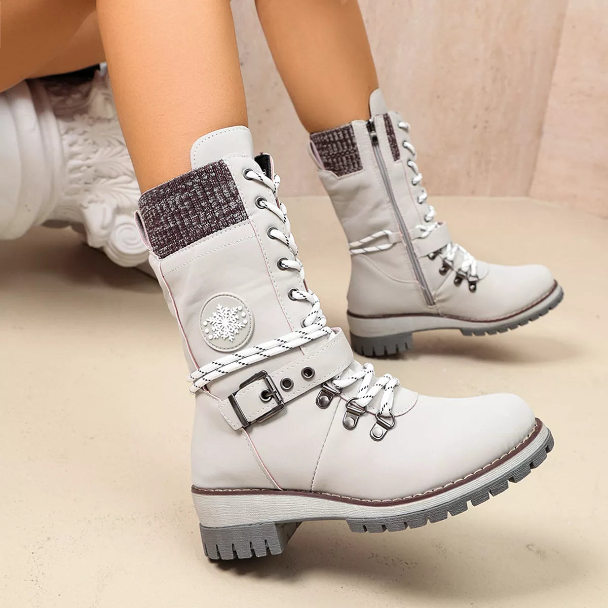 Round Toe Lace Up Boots
