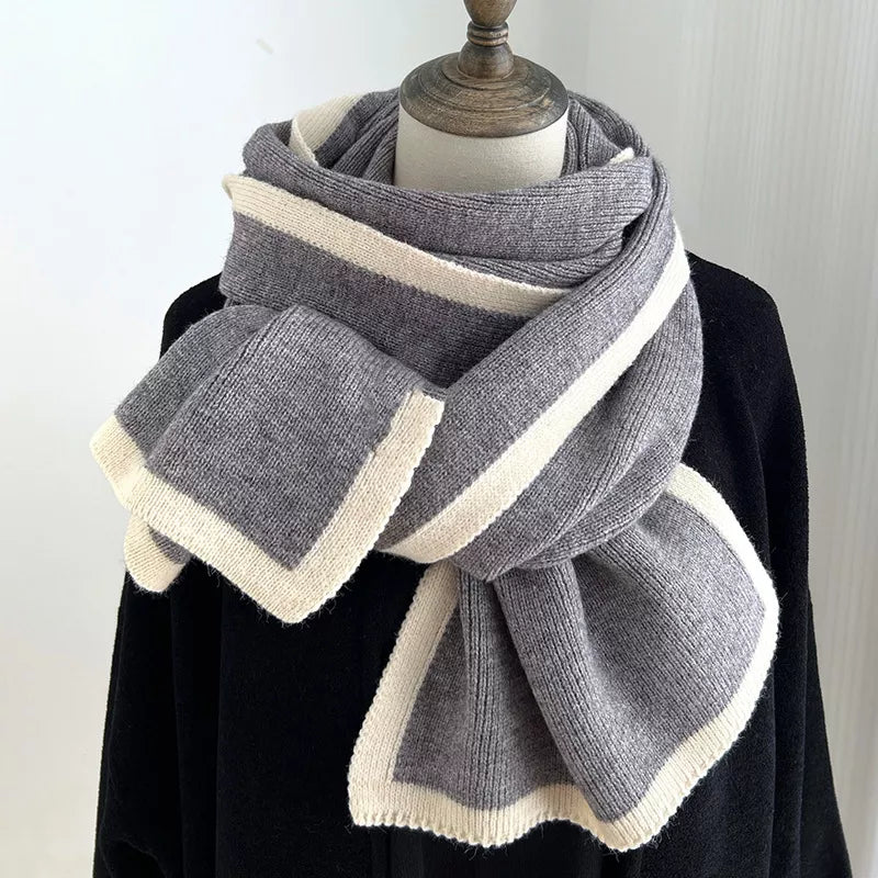 Contrast Trim Winter Scarf