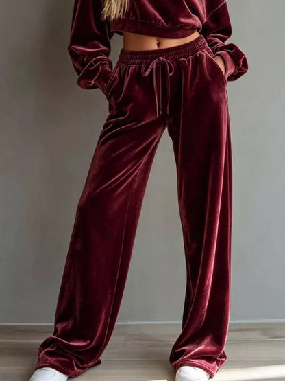 Plus Size Cropped Sweatshirt & Wide-Leg Pants Set