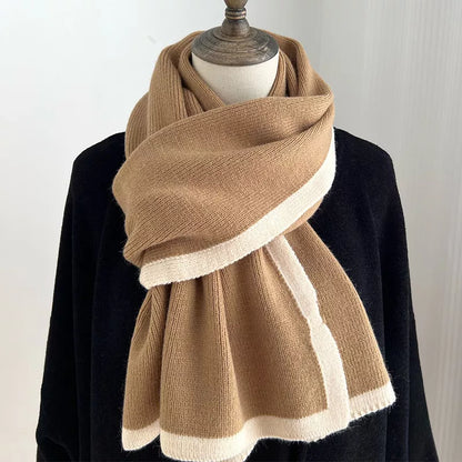 Contrast Trim Winter Scarf