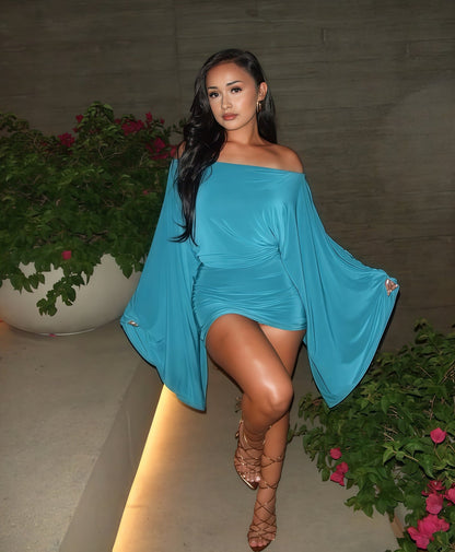 Bat long sleeved hugging short dress