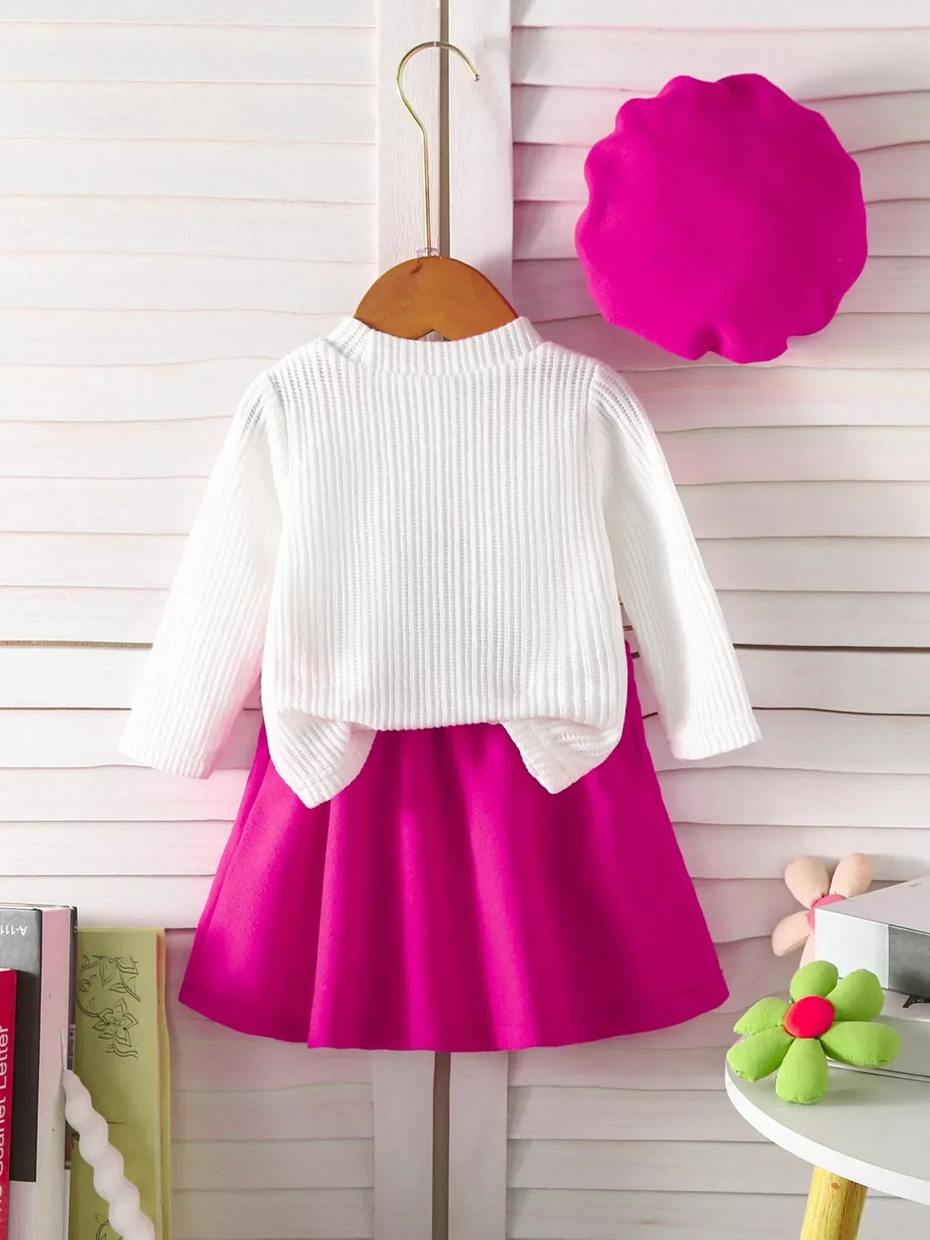 Children's Pleated Skirt Set with Hat