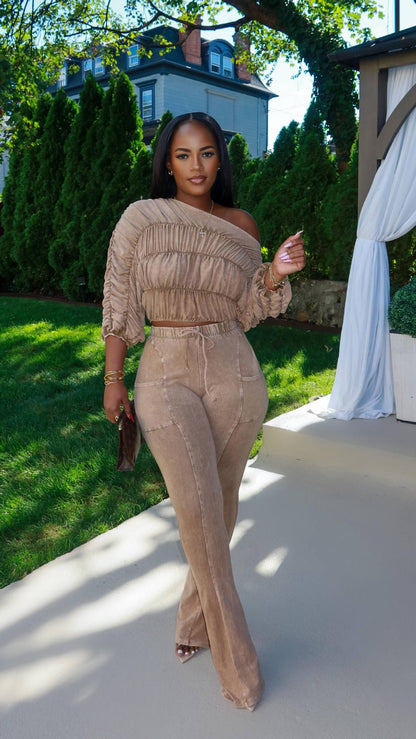 Loose long sleeved suit