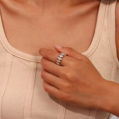 Gold-plated bracelet and ring set, view 3