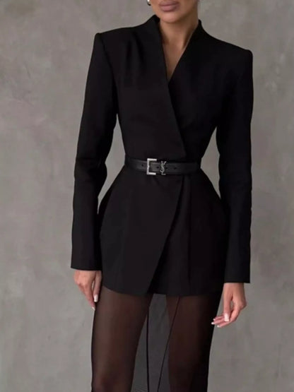 Slim-Fit Structured Waist Blazer
