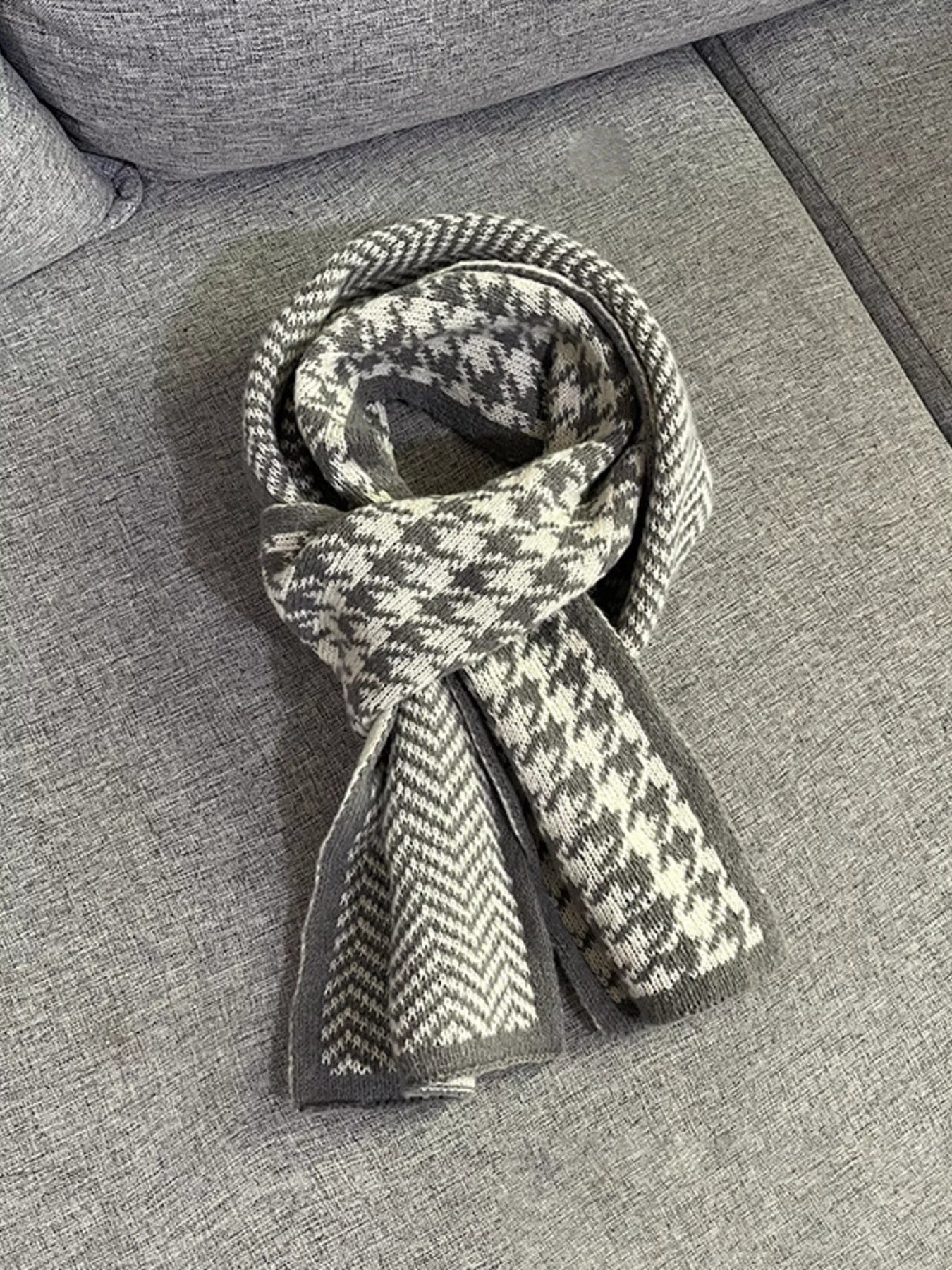 Houndstooth Pattern Warm Winter Scarf